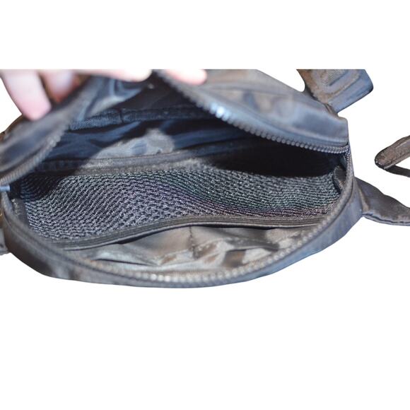 Steve Madden Women's Convertible Zip Belt Bag in Black - Picture 6 of 6